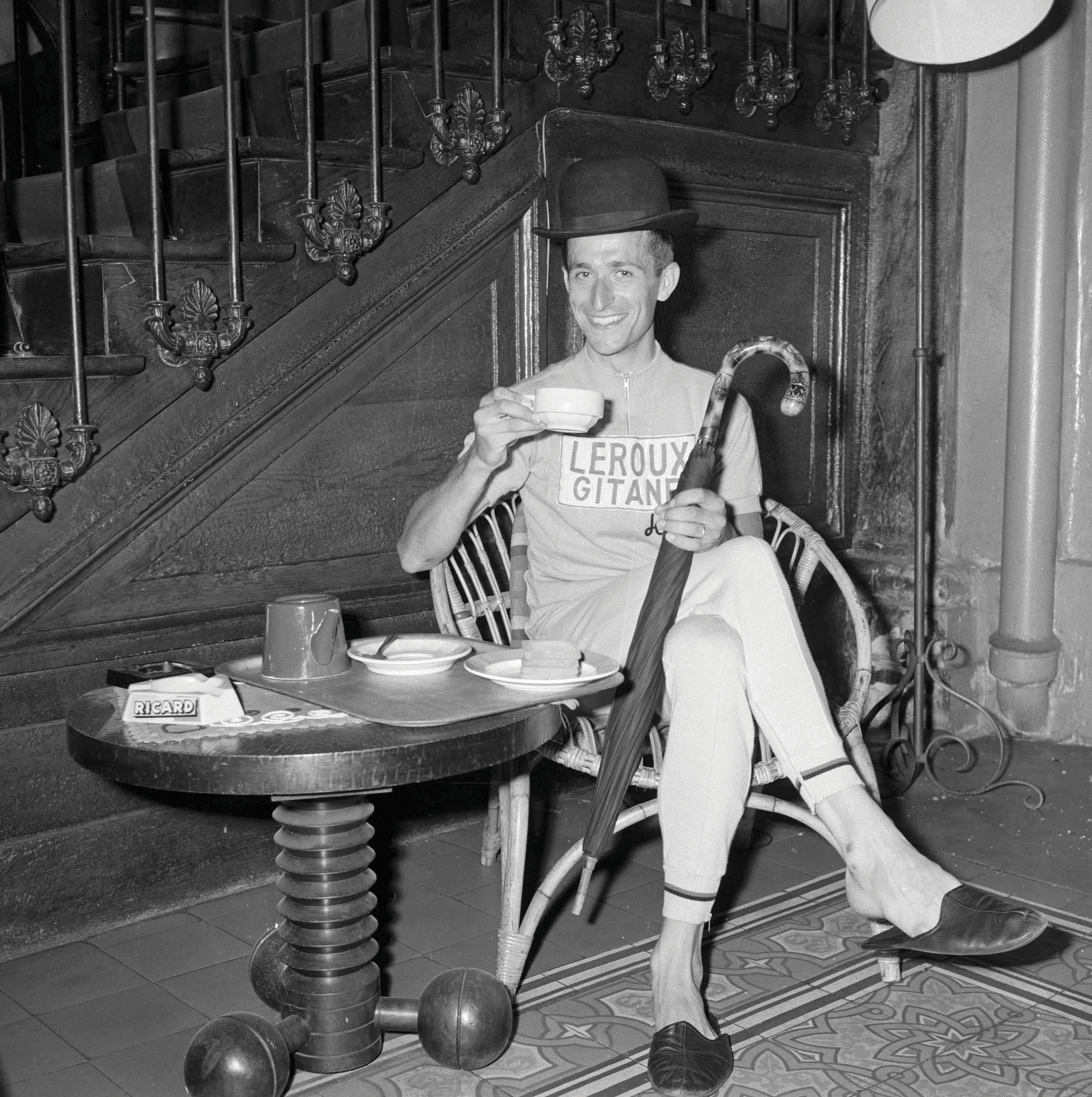 03 Tom Simpson Sipping Tea Credit Cycling Legends Media