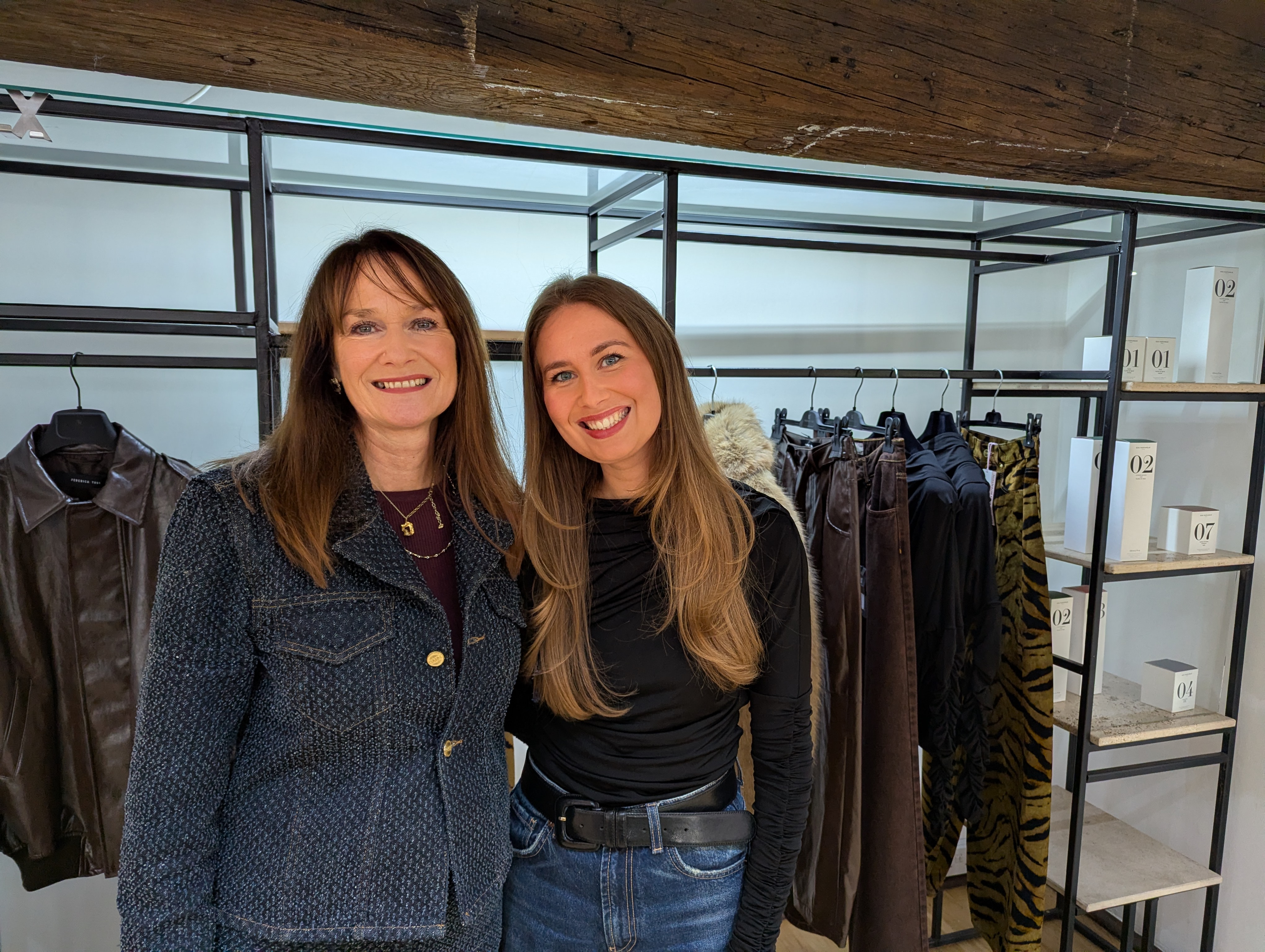 PXL 20251121 121829465 (1)