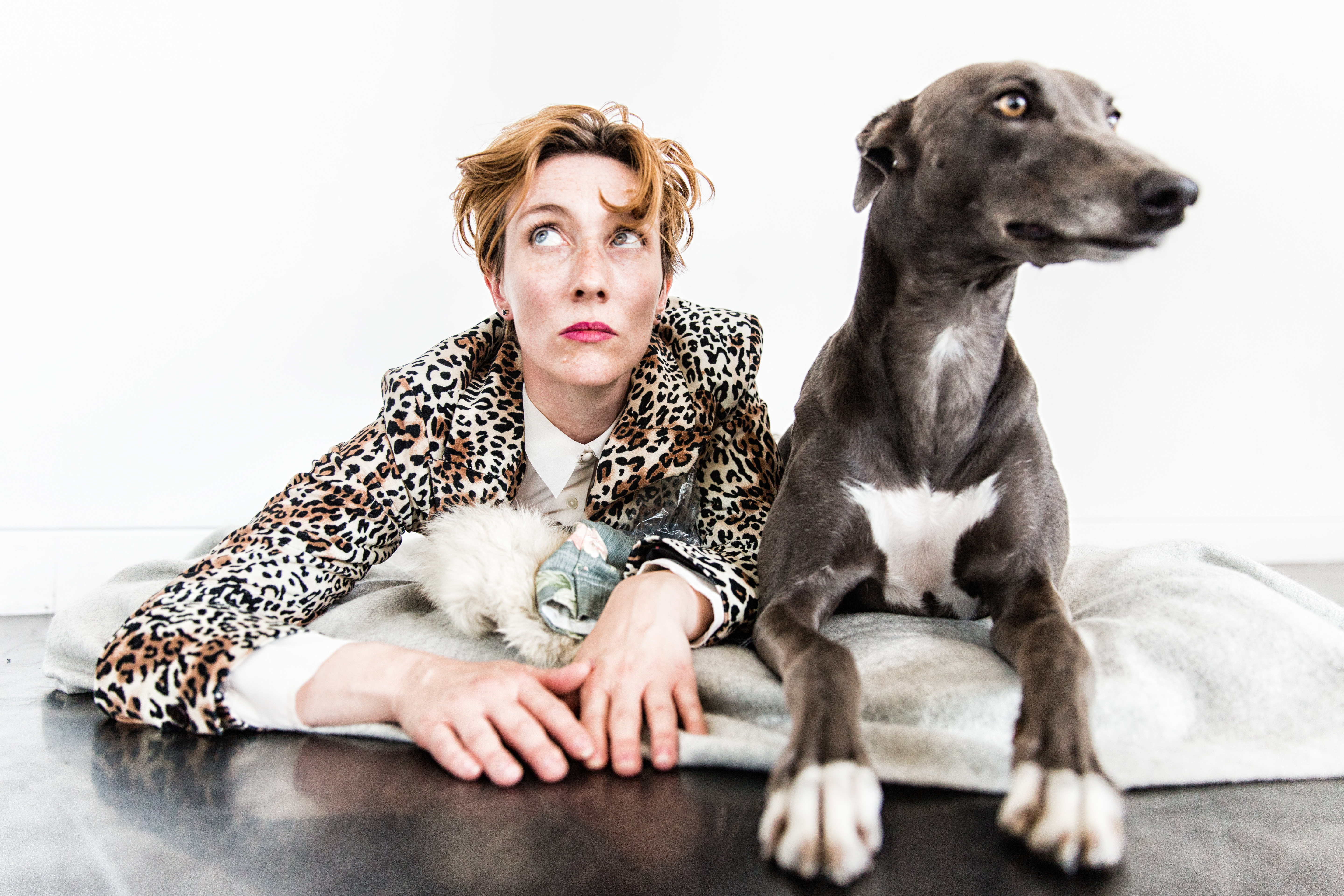 Amy Sinead Lucybushandmolly 85