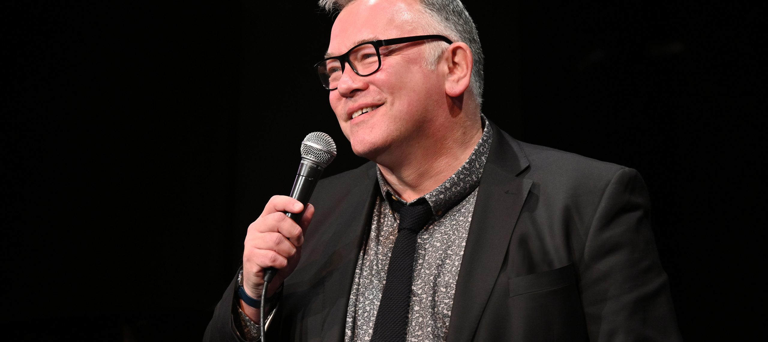 Stewart Lee BASIC LEE Photo By Steve Ullathorne 2560X1142