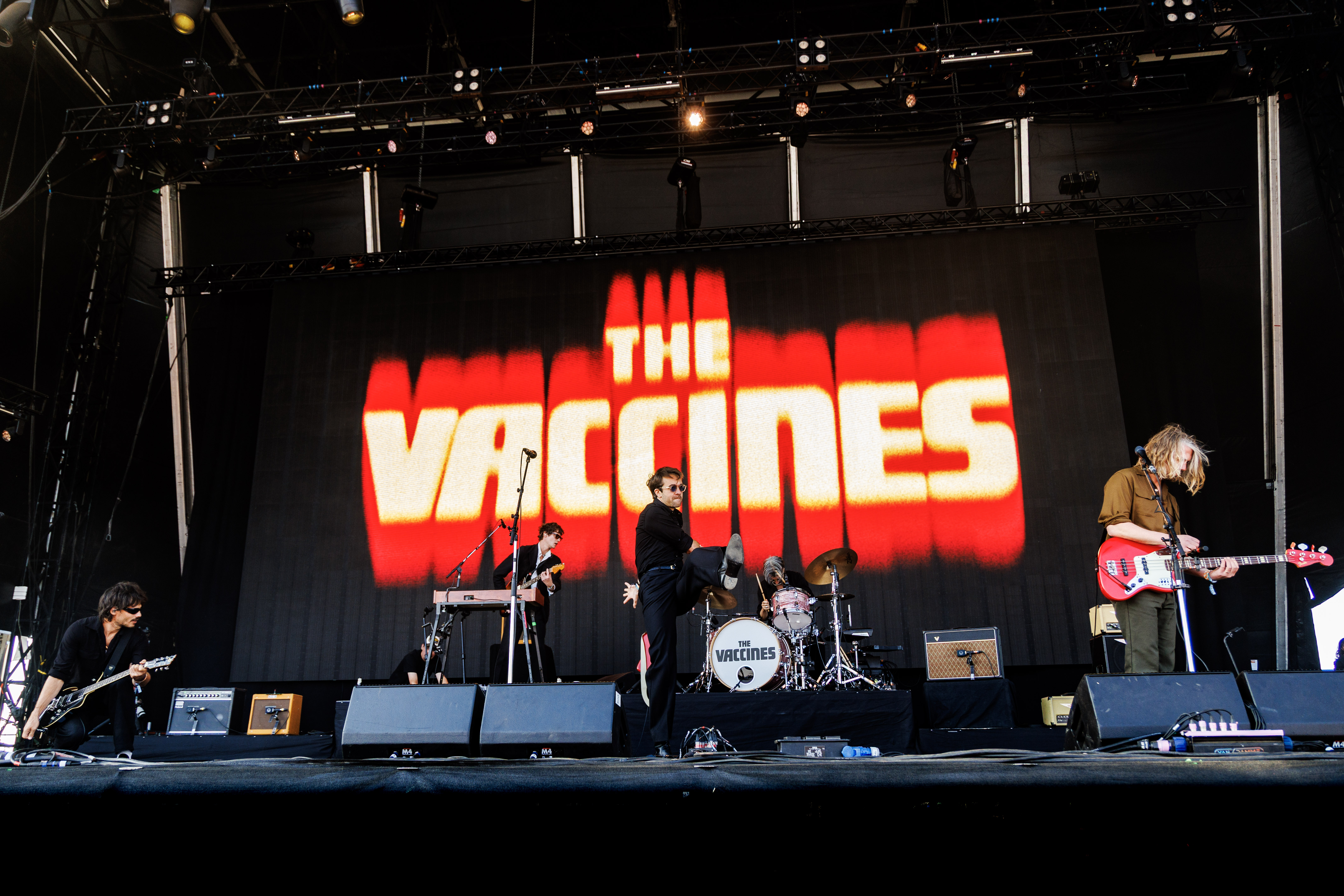 8 Y Not 2026 Day 3 The Vaccines Nigel King 077