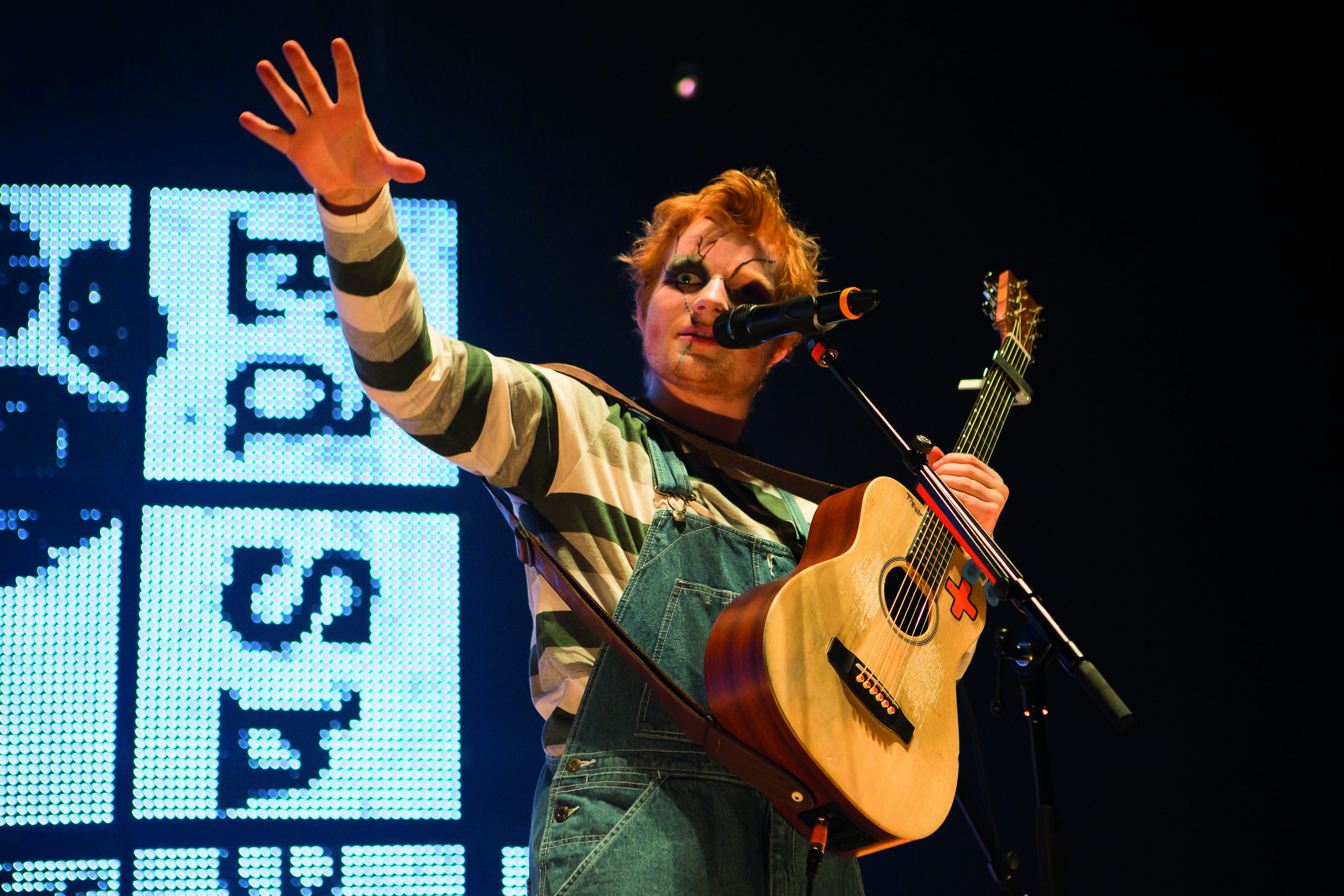 Edsheeran Domhenry 1558 Ed First Ever Arena Show