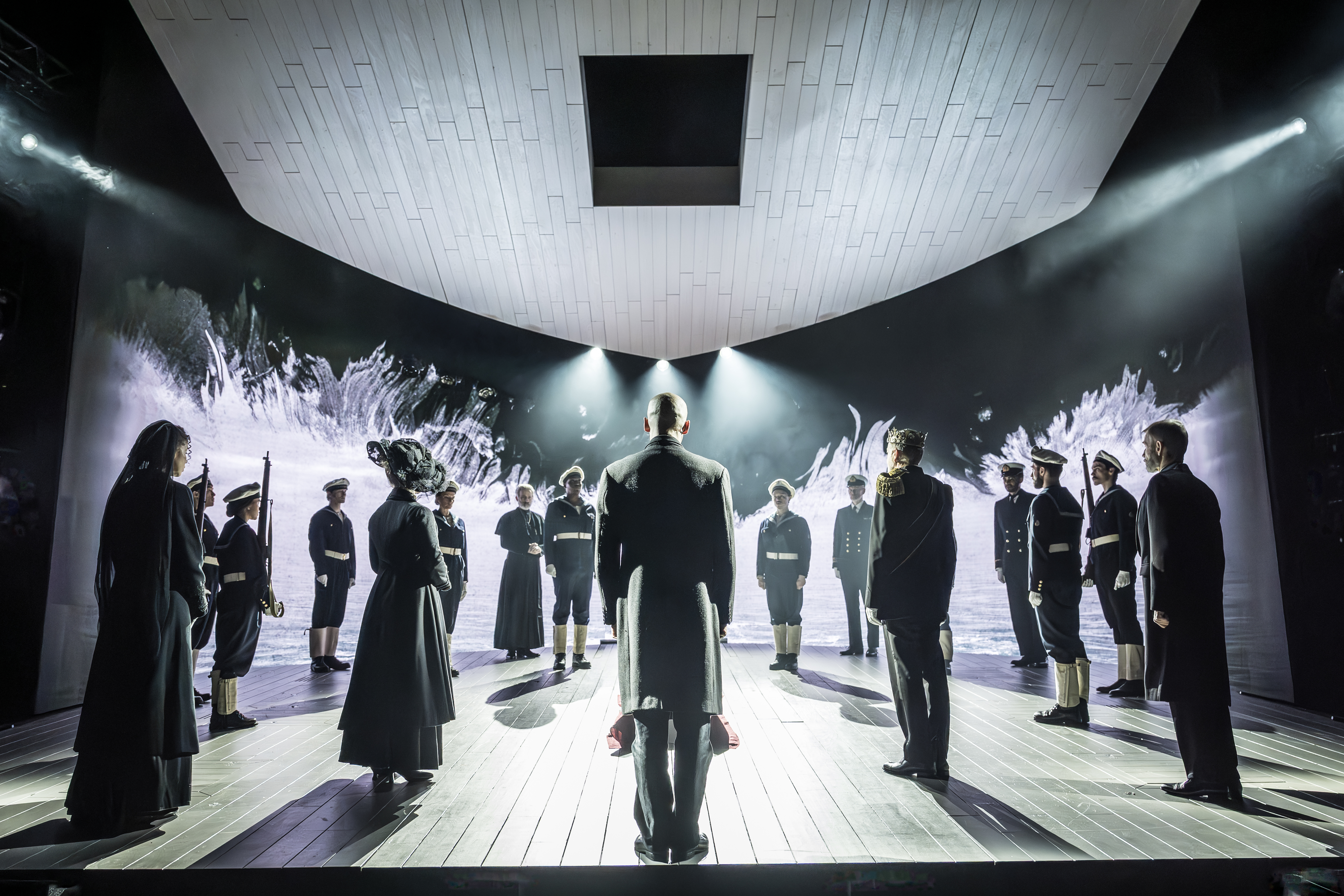 422455 Hamlet Tour Production Photos Feb 2026 2026