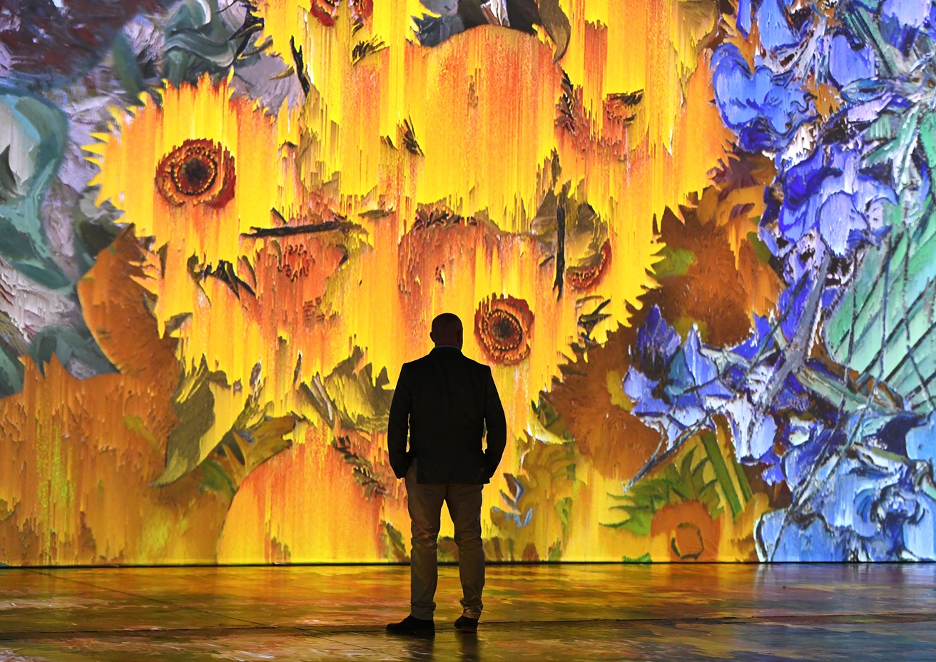 Bill Elms At Beyond Van Gogh Credit Andy Teebay Resized