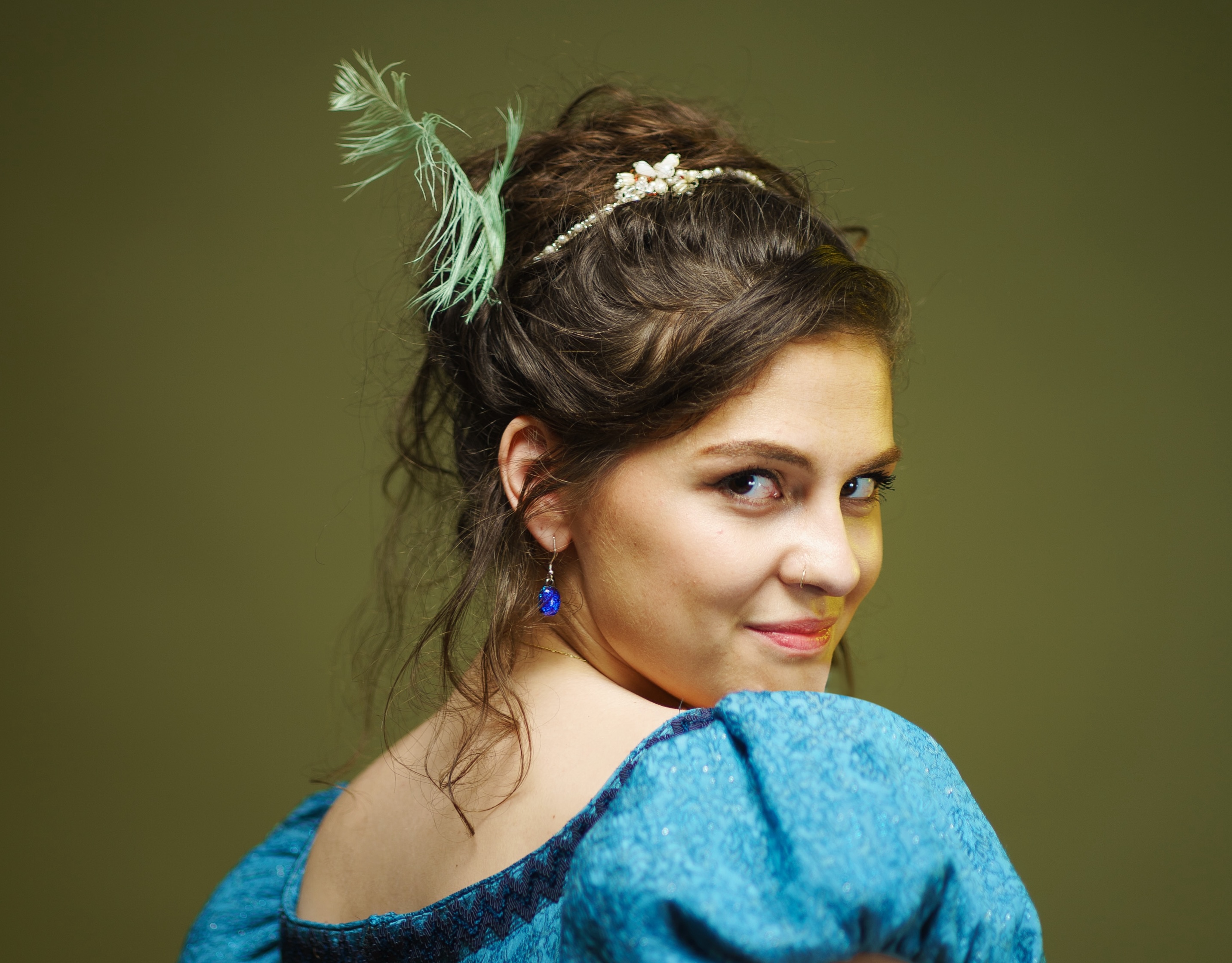 Clem Close Up, Uncredited