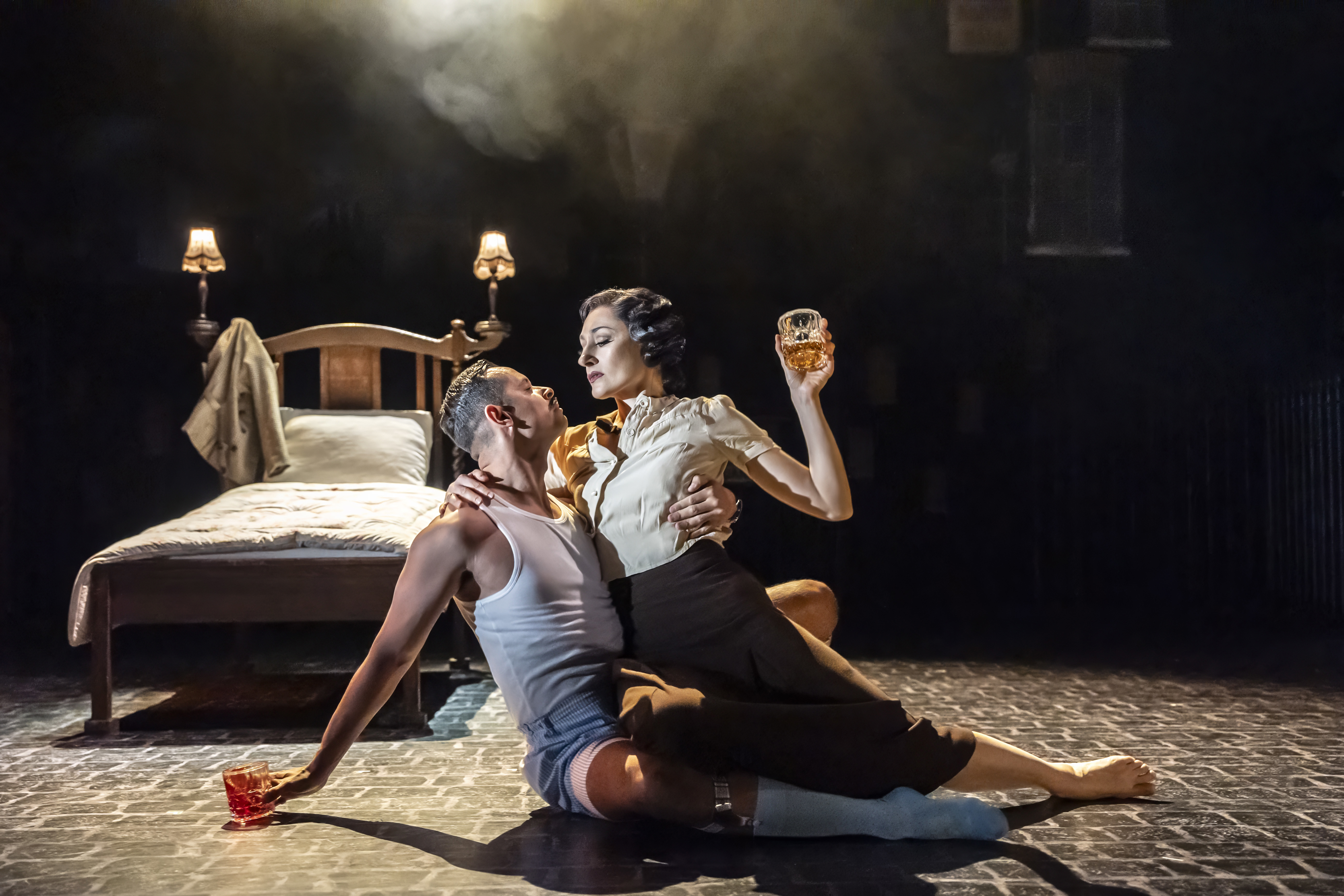 MATTHEW BOURNE's THE MIDNIGHT BELL. Glenn Graham And Michela Meazza. Photo By Johan Persson