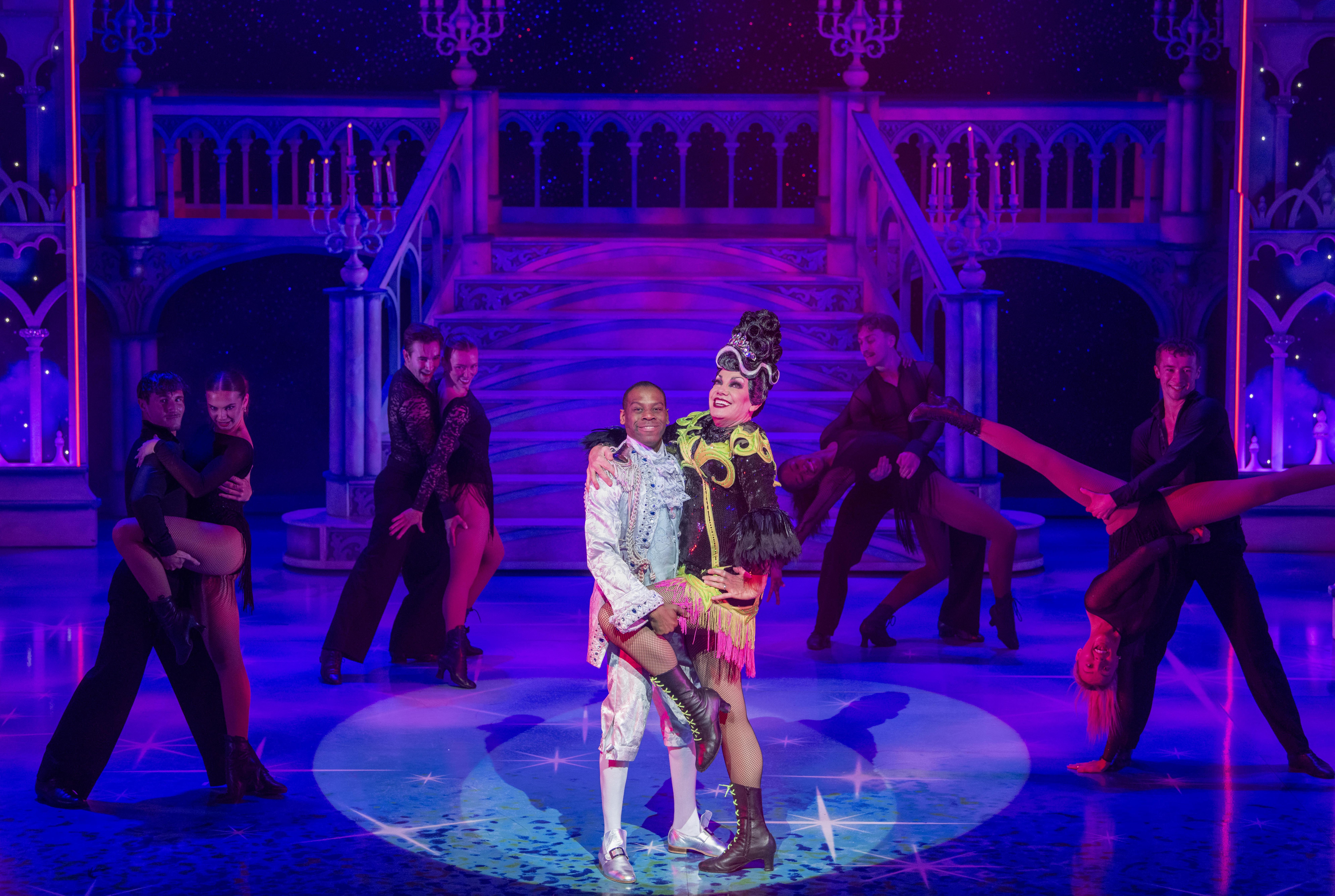 0009 TRCH Cinderella 427