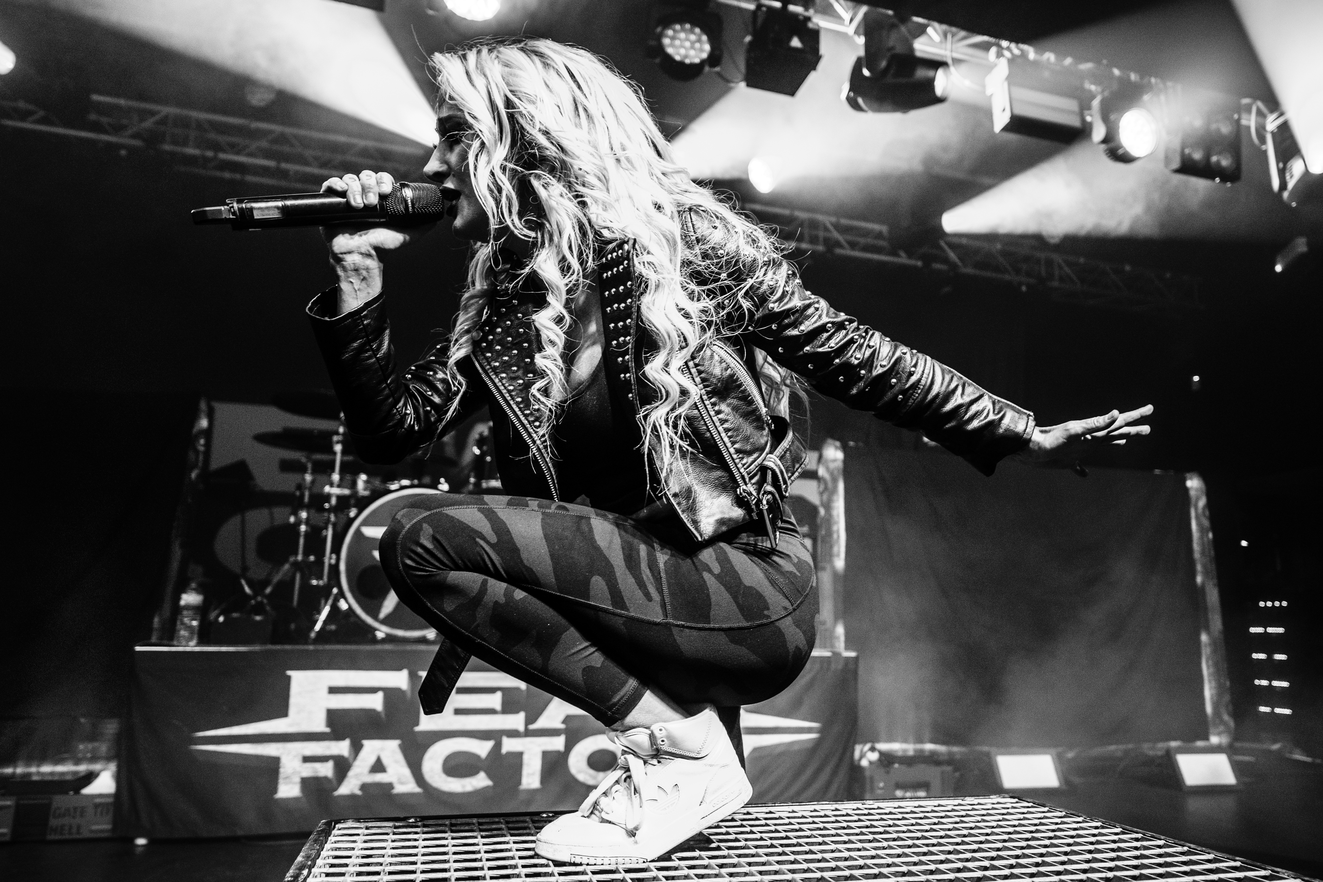 Butcher Babies (6)