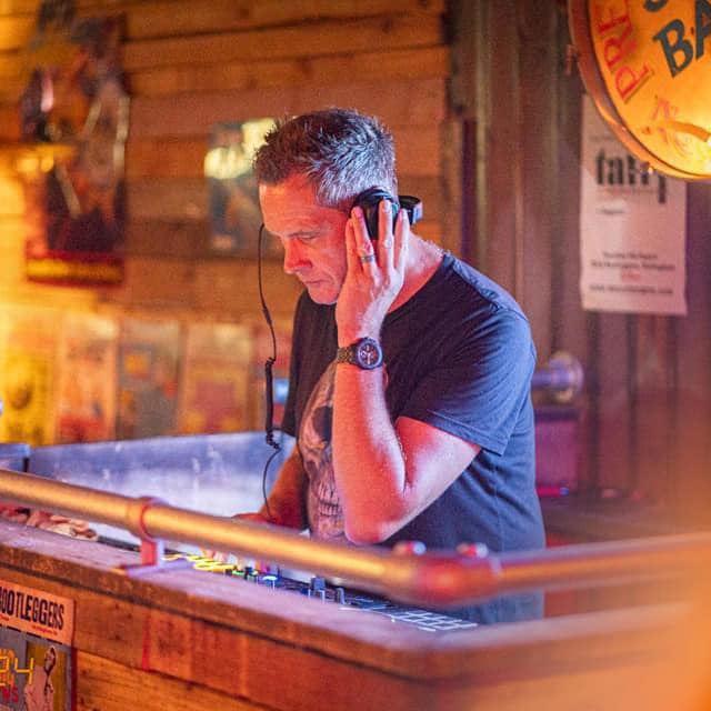 Dom DJ Bi Rae Dowling