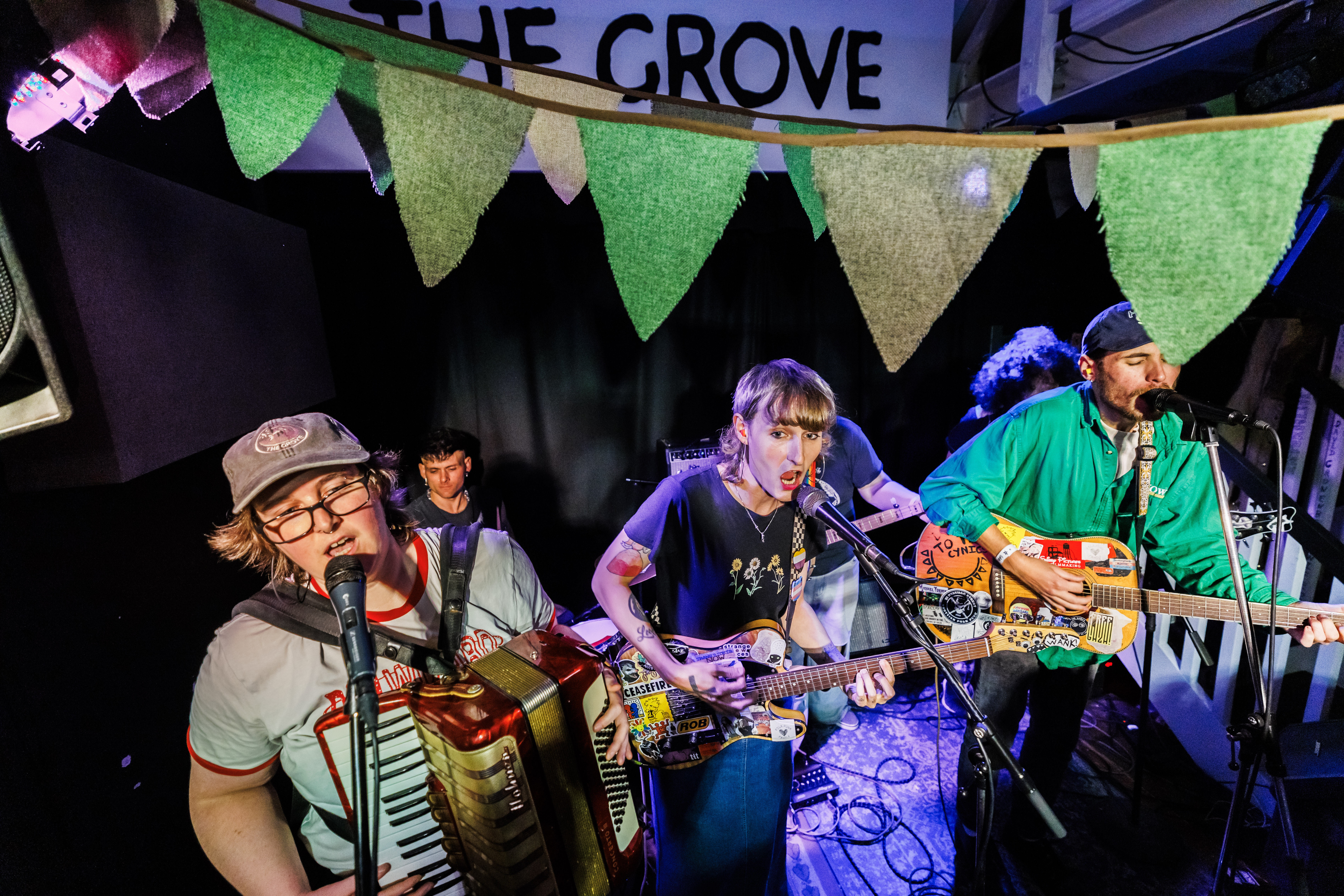2 Cheap Dirty Horse The Grove 2Nd Birthday August 2026 Nigel King 007