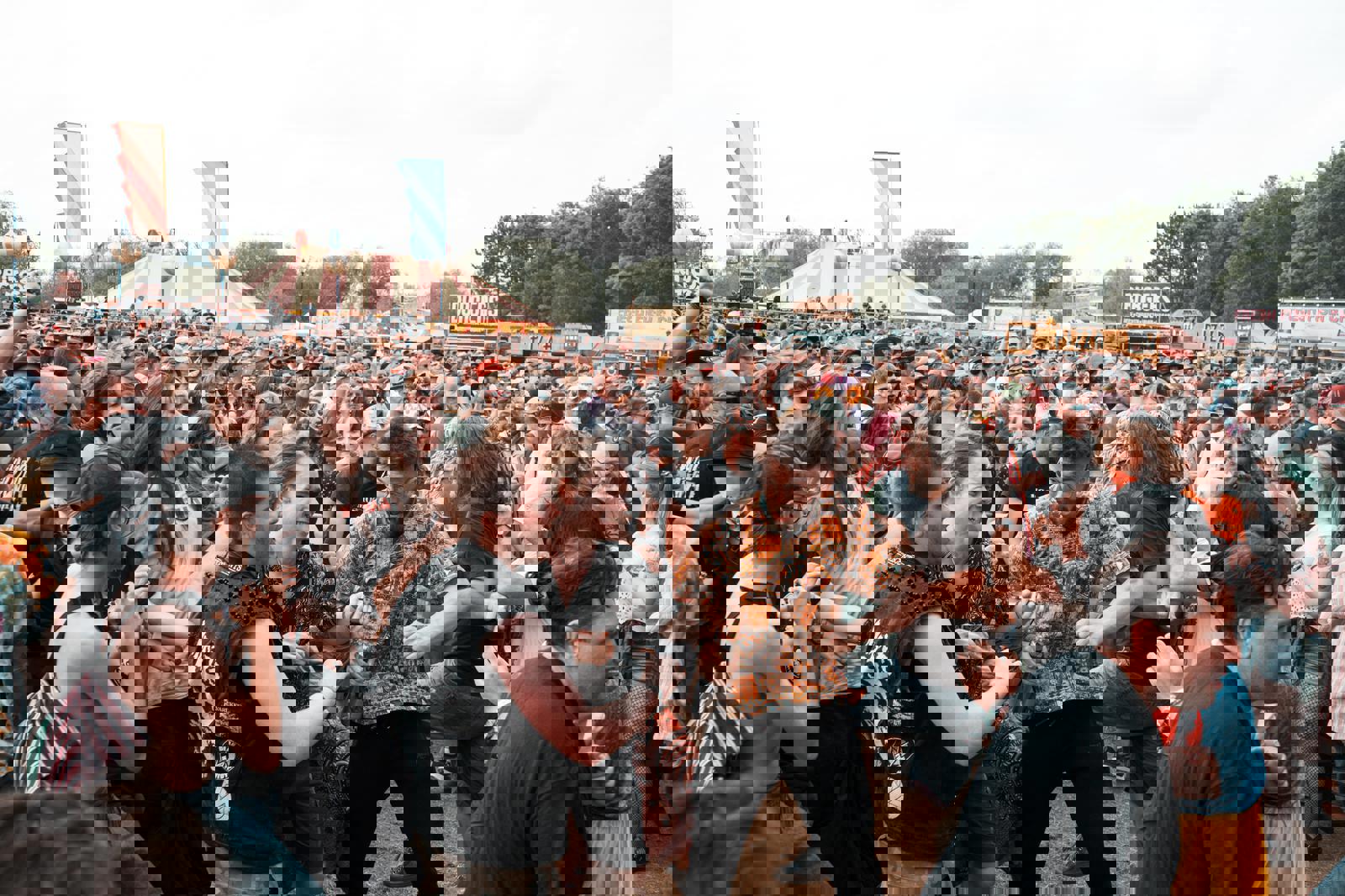 8F0d9ebd 549A 4C9b A335 9Ebdd606b1b0