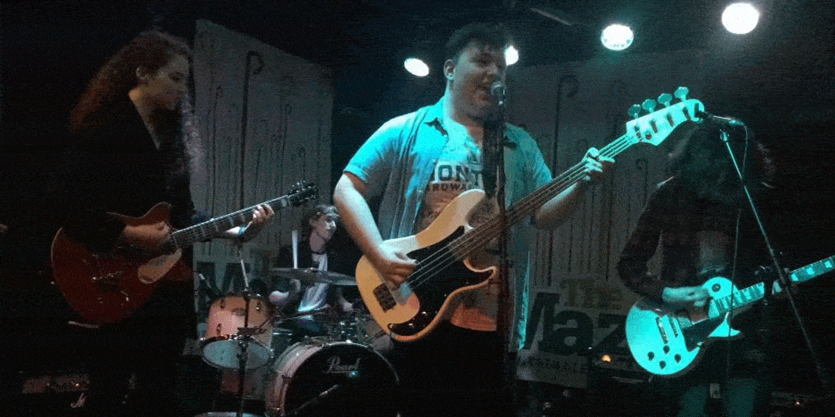 528da3e9-1912-4a18-9c76-d0049ddb302e.gif