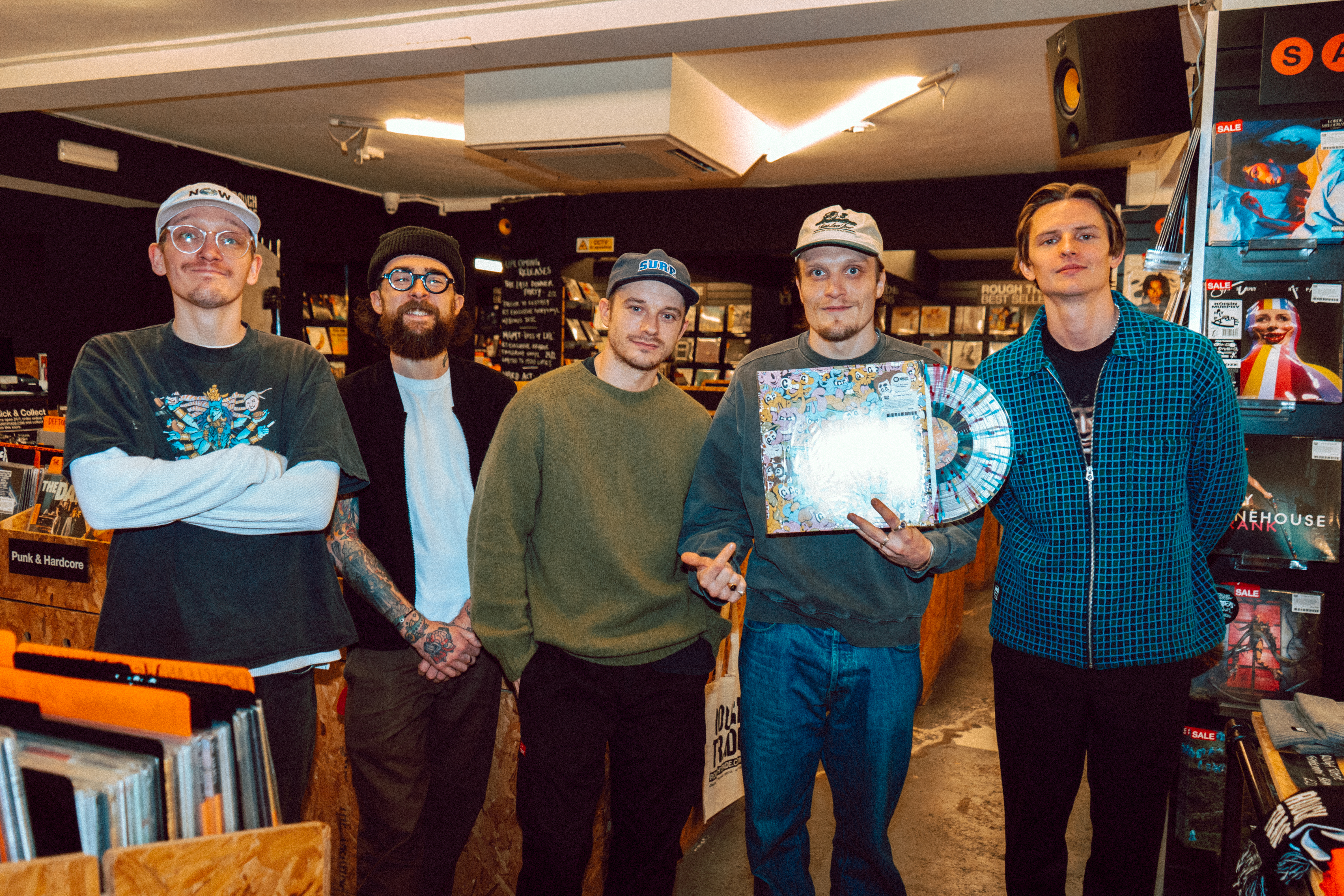 NECK DEEP 01